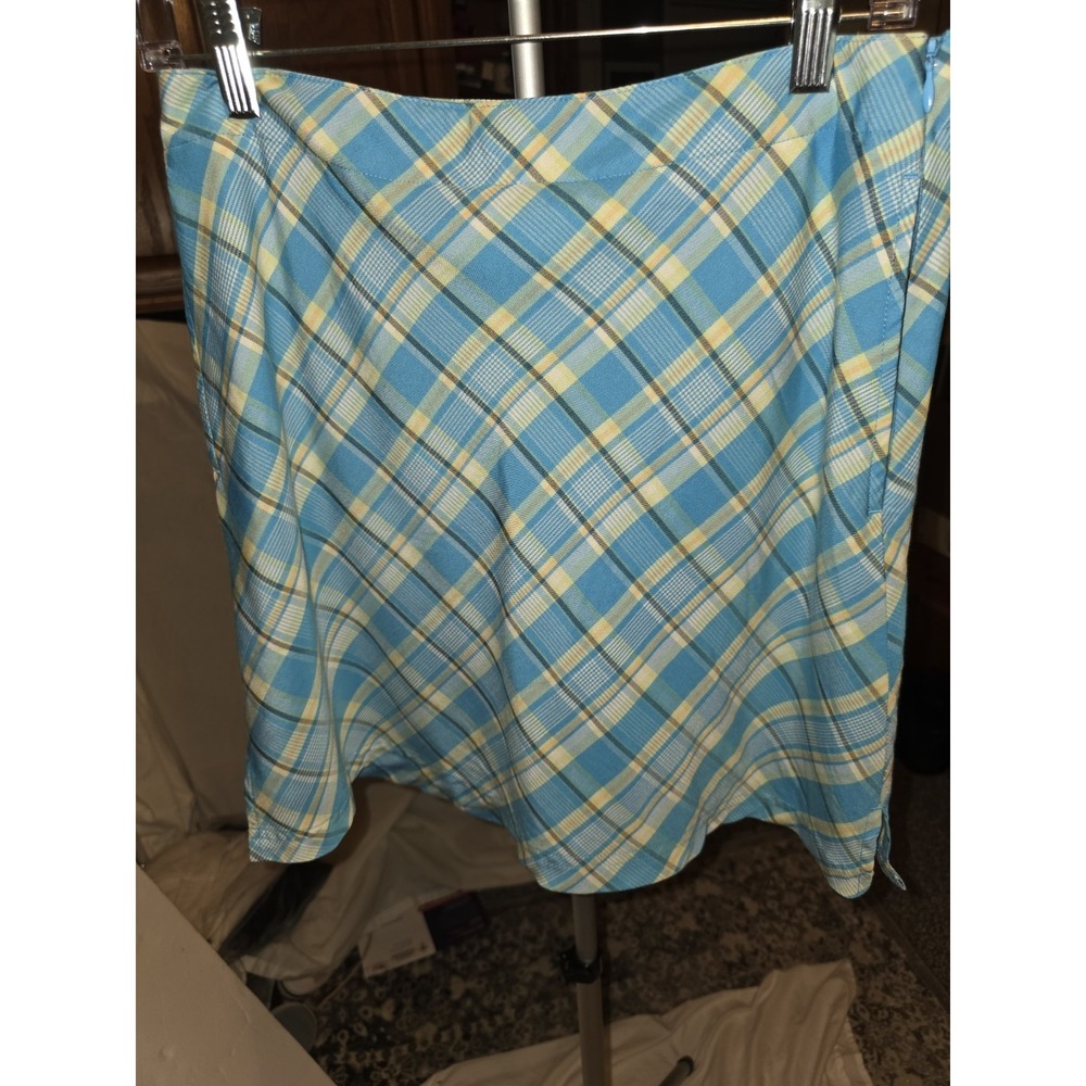 Greg Norman Womens Skort. Size 8 .‎ 15" Waist, 18" Long.  Athletic, Golf,...